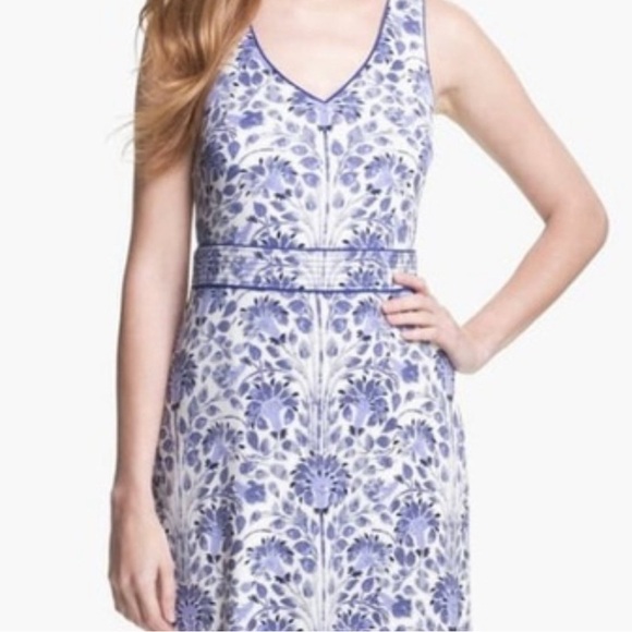 Tory Burch Dresses & Skirts - Tory Burch Silk Dress Size Medium